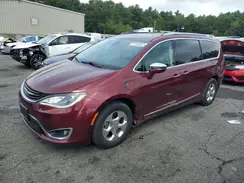 2C4RC1N72JR187601 2018 CHRYSLER PACIFICA
