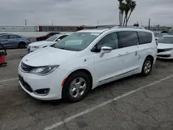 2C4RC1N72JR213212 2018 CHRYSLER PACIFICA