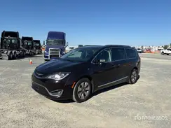 2C4RC1N72JR230317 2018 CHRYSLER PACIFICA