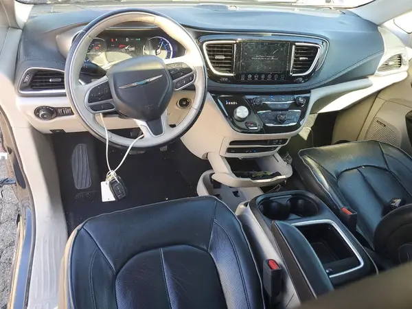 2C4RC1N72JR236599 2018 CHRYSLER PACIFICA - Image 8