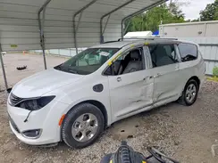 2C4RC1N72JR293563 2018 CHRYSLER PACIFICA