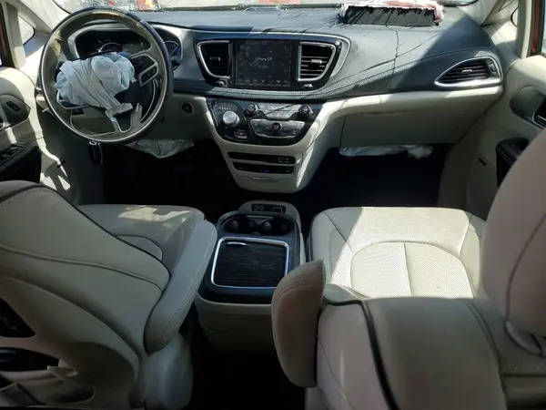 2C4RC1N72KR675688 2019 CHRYSLER PACIFICA - Image 8