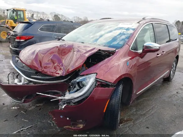 2C4RC1N72LR251154 2020 CHRYSLER PACIFICA - Image 2