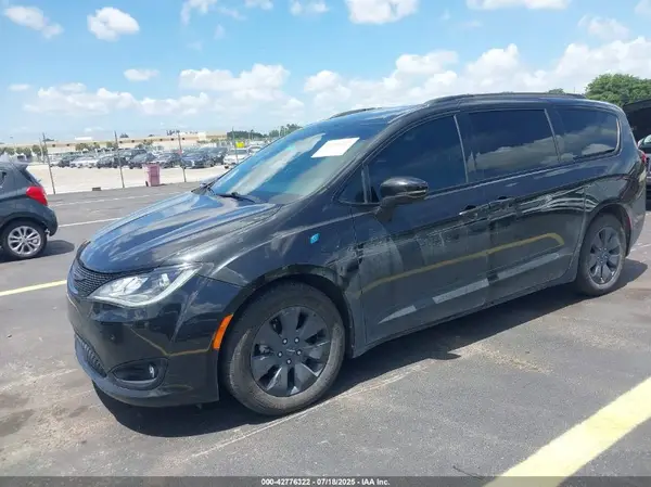 2C4RC1N72LR283182 2020 CHRYSLER PACIFICA - Image 2