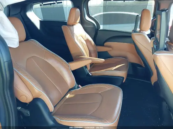 2C4RC1N72NR130112 2022 CHRYSLER PACIFICA - Image 8