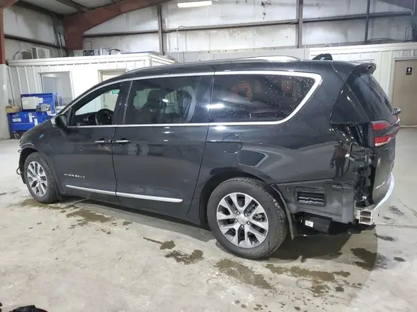 2C4RC1N72PR584685 2023 CHRYSLER PACIFICA - Image 2