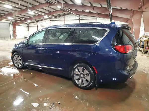 2C4RC1N73HR679841 2017 CHRYSLER PACIFICA - Image 2