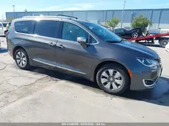 2C4RC1N73HR684831 2017 CHRYSLER PACIFICA