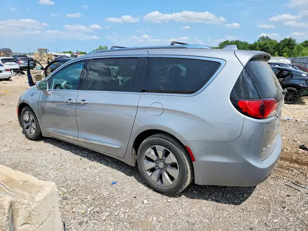 2C4RC1N73HR685011 2017 CHRYSLER PACIFICA - Image 2