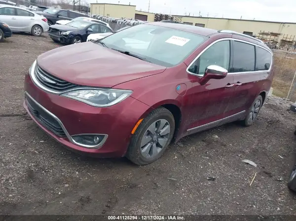 2C4RC1N73HR689530 2017 CHRYSLER PACIFICA - Image 2