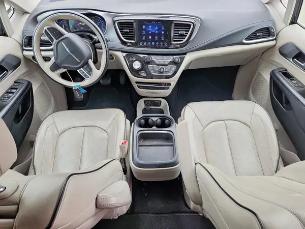 2C4RC1N73HR706164 2017 CHRYSLER PACIFICA - Image 8
