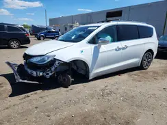 2C4RC1N73HR709226 2017 CHRYSLER PACIFICA