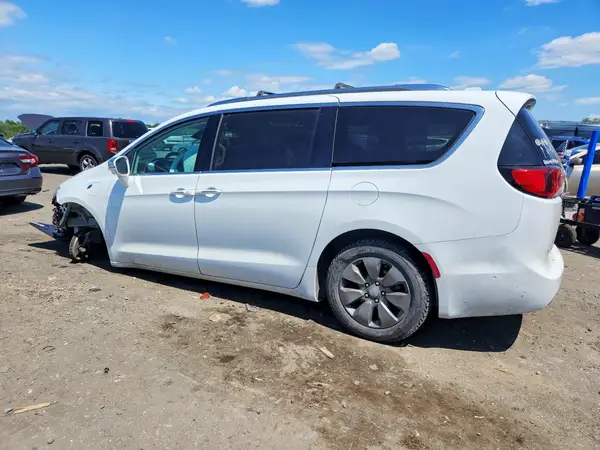 2C4RC1N73HR709226 2017 CHRYSLER PACIFICA - Image 2