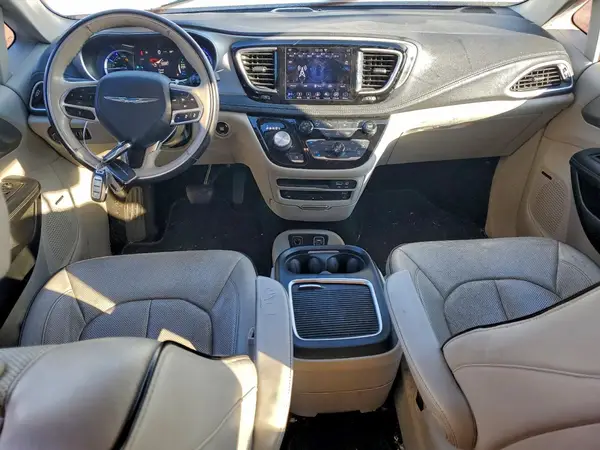 2C4RC1N73JR139699 2018 CHRYSLER PACIFICA - Image 8