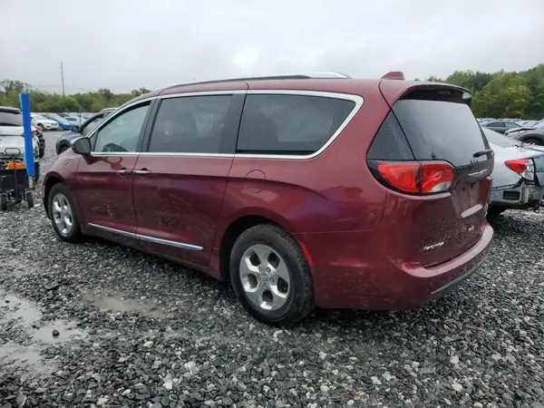 2C4RC1N73JR150167 2018 CHRYSLER PACIFICA - Image 2