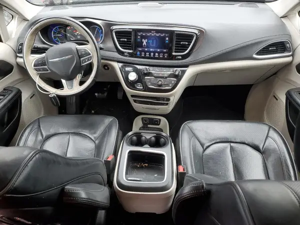 2C4RC1N73JR150167 2018 CHRYSLER PACIFICA - Image 8