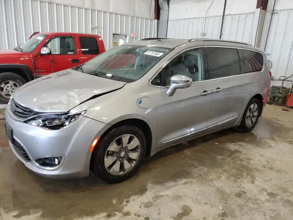 2C4RC1N73JR178356 2018 CHRYSLER PACIFICA - Image 1