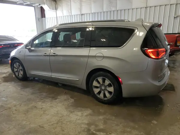 2C4RC1N73JR178356 2018 CHRYSLER PACIFICA - Image 2