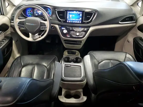 2C4RC1N73JR178356 2018 CHRYSLER PACIFICA - Image 8