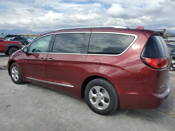 2C4RC1N73JR237731 2018 CHRYSLER PACIFICA - Image 2