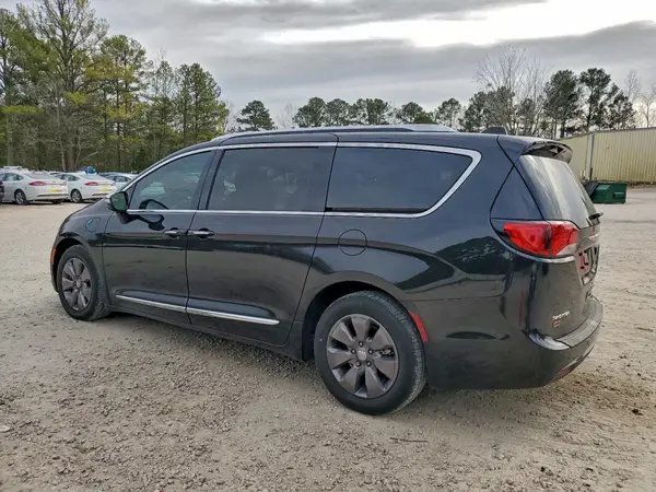2C4RC1N73JR278182 2018 CHRYSLER PACIFICA - Image 2