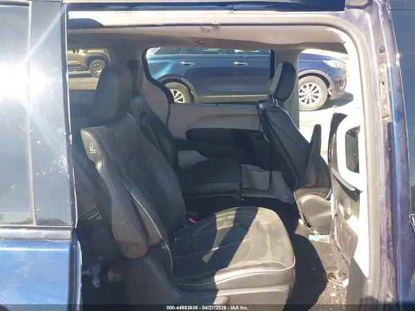 2C4RC1N73JR293636 2018 CHRYSLER PACIFICA - Image 8