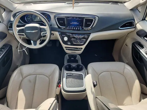 2C4RC1N73JR355343 2018 CHRYSLER PACIFICA - Image 8
