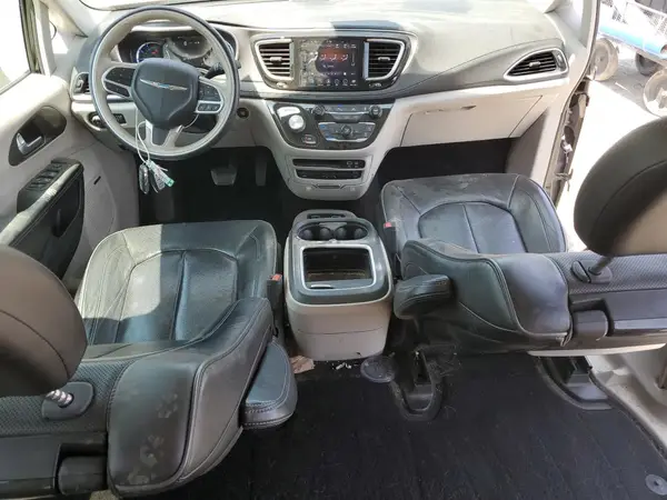 2C4RC1N73JR358954 2018 CHRYSLER PACIFICA - Image 8