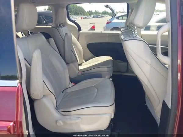2C4RC1N73JR365810 2018 CHRYSLER PACIFICA - Image 8