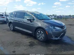 2C4RC1N73KR630176 2019 CHRYSLER PACIFICA