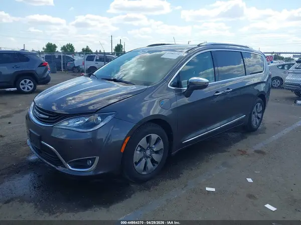 2C4RC1N73KR630176 2019 CHRYSLER PACIFICA - Image 2