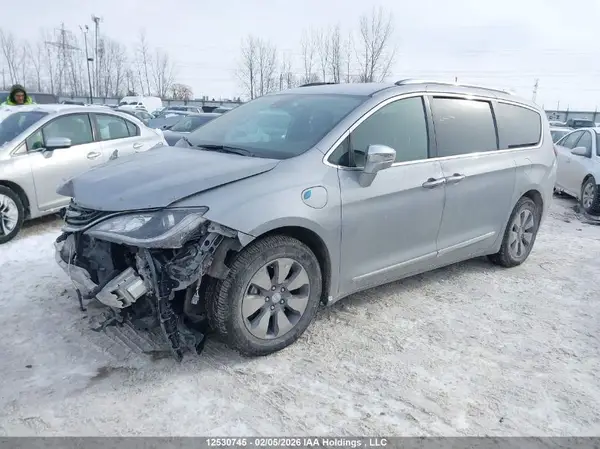 2C4RC1N73KR734134 2019 CHRYSLER PACIFICA - Image 2