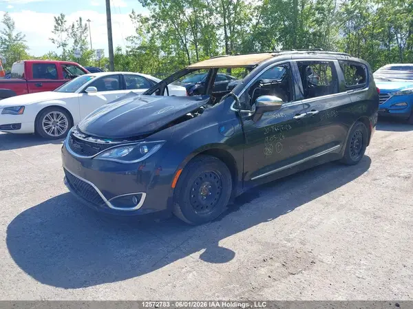 2C4RC1N73LR151080 2020 CHRYSLER PACIFICA - Image 2