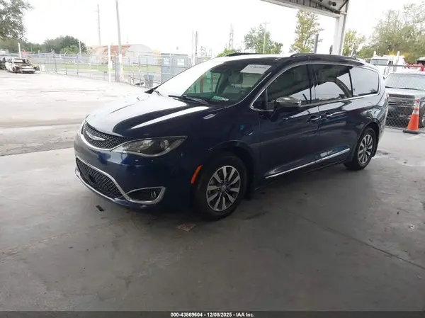 2C4RC1N73LR211214 2020 CHRYSLER PACIFICA - Image 2