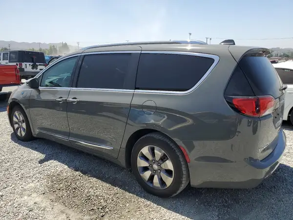 2C4RC1N73LR263264 2020 CHRYSLER PACIFICA - Image 2