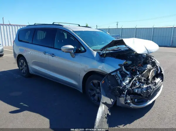 2C4RC1N73LR287662 2020 CHRYSLER PACIFICA - Image 1