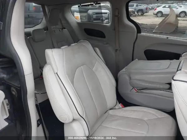 2C4RC1N74HR723796 2017 CHRYSLER PACIFICA - Image 8