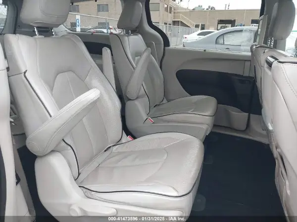 2C4RC1N74HR735401 2017 CHRYSLER PACIFICA - Image 8
