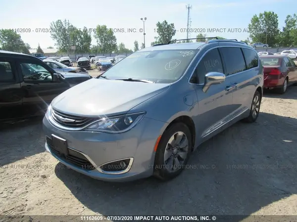 2C4RC1N74HR748827 2017 CHRYSLER PACIFICA - Image 2