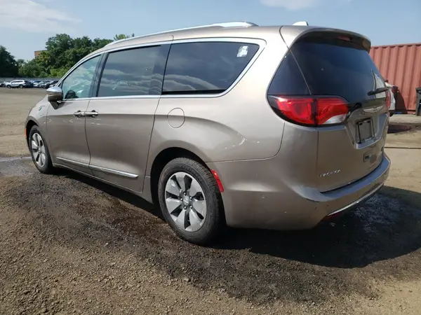 2C4RC1N74JR105223 2018 CHRYSLER PACIFICA - Image 2
