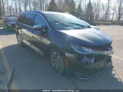 2C4RC1N74JR115881 2018 CHRYSLER PACIFICA