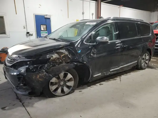 2C4RC1N74JR144815 2018 CHRYSLER PACIFICA - Image 1