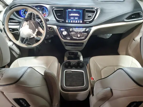 2C4RC1N74JR144815 2018 CHRYSLER PACIFICA - Image 8