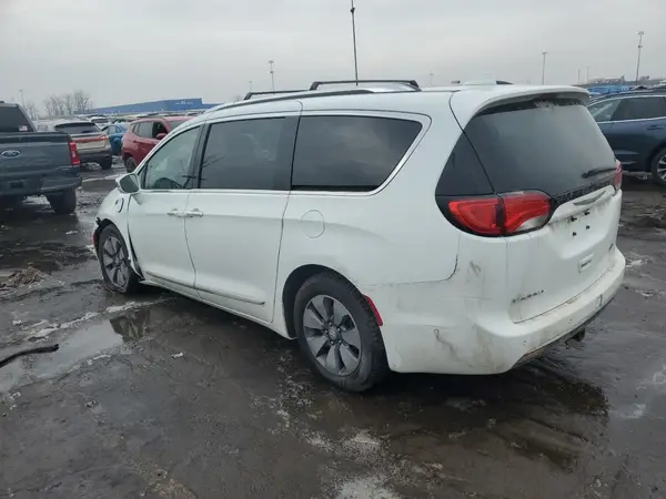 2C4RC1N74JR152476 2018 CHRYSLER PACIFICA - Image 2
