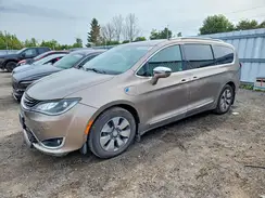 2C4RC1N74JR152560 2018 CHRYSLER PACIFICA