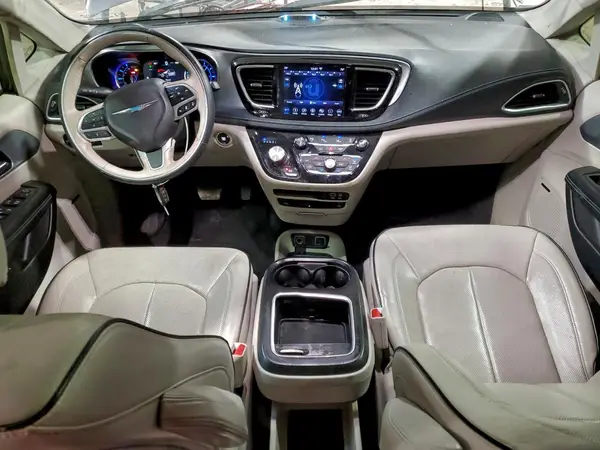 2C4RC1N74JR169696 2018 CHRYSLER PACIFICA - Image 8