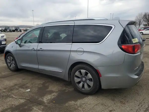 2C4RC1N74JR172663 2018 CHRYSLER PACIFICA - Image 2