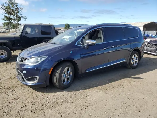 2C4RC1N74JR230352 2018 CHRYSLER PACIFICA - Image 1