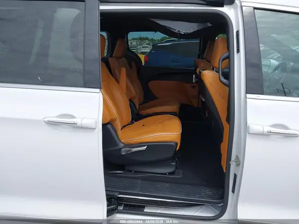 2C4RC1N74MR536133 2021 CHRYSLER PACIFICA - Image 8