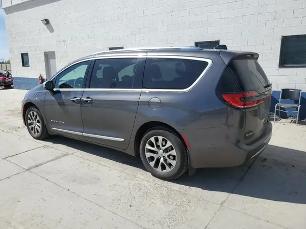 2C4RC1N74PR599706 2023 CHRYSLER PACIFICA - Image 2